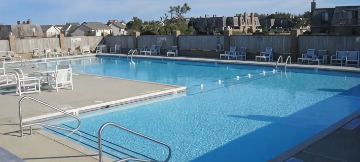 KH Escape! Pool+Tennis+Basketball+0.8 mi to Beach! Hotels in Kitty Hawk