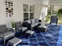 LARGE MODERN 4 BEDROOM HOME. VERY PRIVATE w HOT TUB & 3 acres! - Fitnessstudio