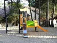 The Beach is 200 Meters Away! Comfort, Private Wi-Fi, Linens, Swimming Pool, Patio, Garden, Parking - Apartments