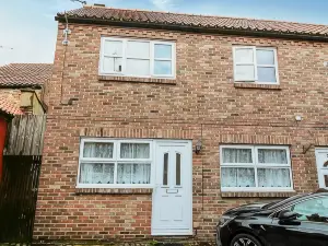 Modern 2 Bedroom Ground Floor Apartment with Parking Ripon City Centre