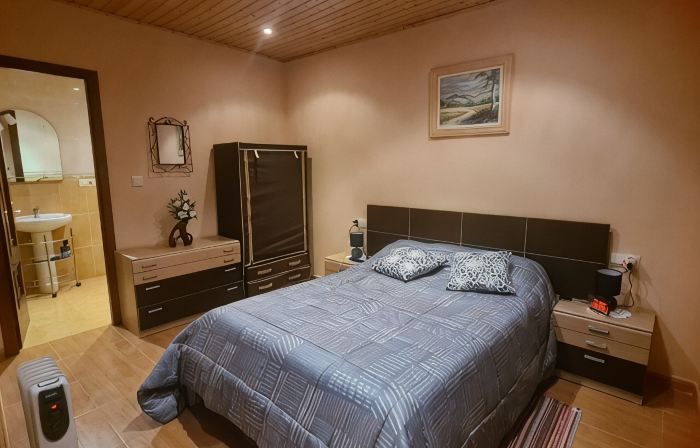 ¡A 10 Minutos de Santiago de Compostela! Casa Ideal Para Familias
