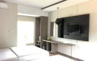 Bandengan Beach Hotel