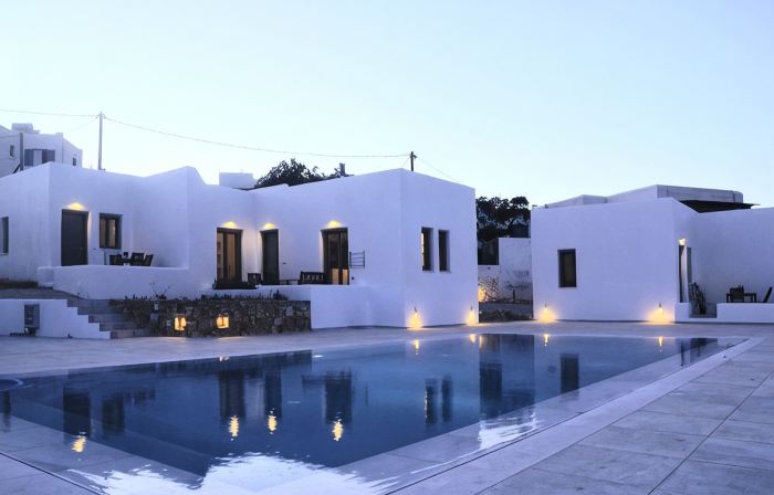 Ionathan Koufonisia Suites