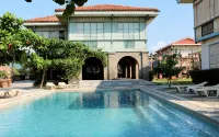 Las Casas Filipinas de Acuzar - Family
