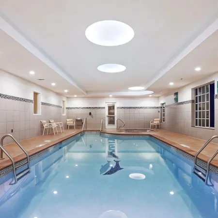 La Quinta Inn & Suites by Wyndham Tulsa - Catoosa Route 66