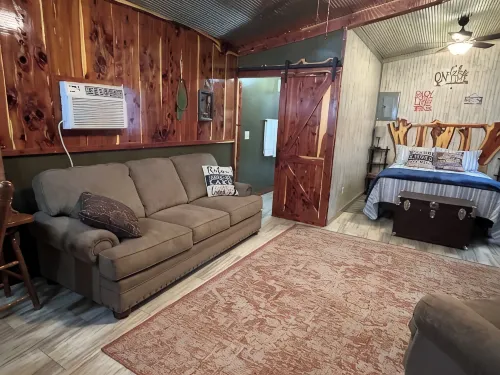 Cozy cabin near the beautiful crystal mines of Mount Ida and Lake Ouachita