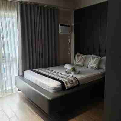 Upper Penthouse Studio at One Regis Rooms