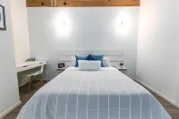 FREE PARKING NY Style Condo in Exchange District - Homestays