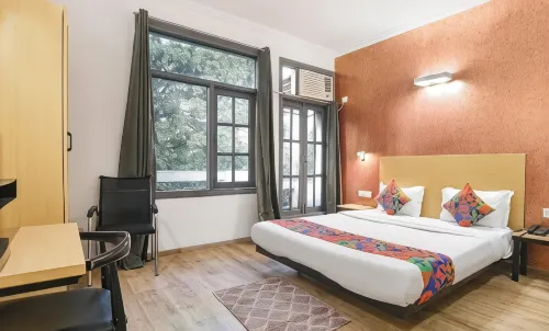 Royal Spark Inn03