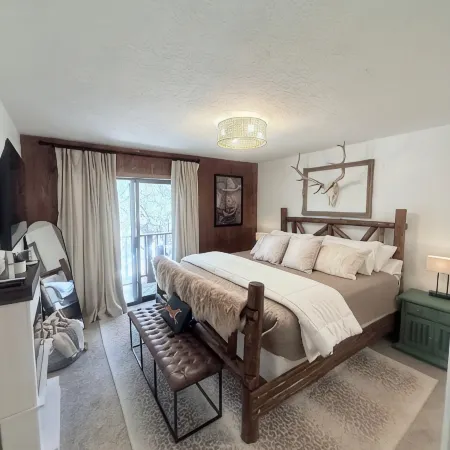 Cozy 2/2.5 Condo-Close to Lifts-Walk or Ride Shuttle Route-WiFi-Family Friendly