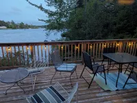 Double Lake Cottage: You’ve Arrived - Homestays