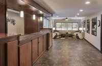 Best Western Crown Inn  Suites