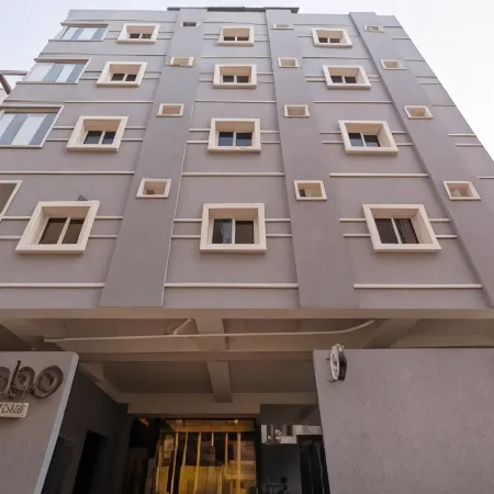 Treebo Living Tree Opposite Khairatabad Metro Отели рядом с достопримечательностью «NTR Сад»