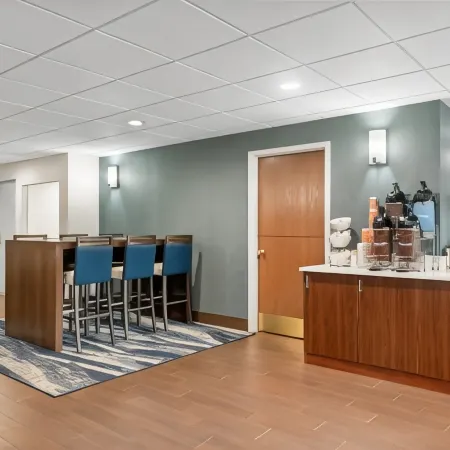 Comfort Suites Bethlehem Near Lehigh University and LVI Airport