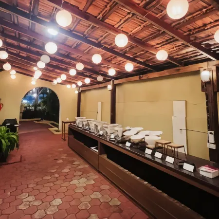 Rahi Coral Beach Resort