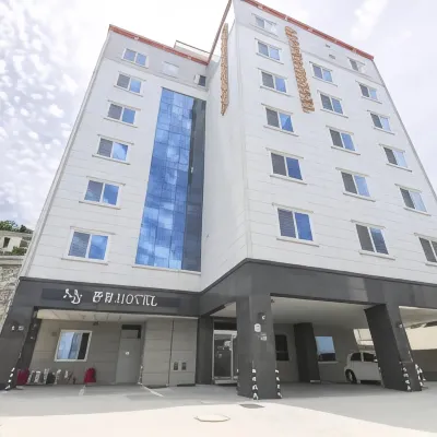 Mj Hotel Hotels near Yi Sun-sin Statue