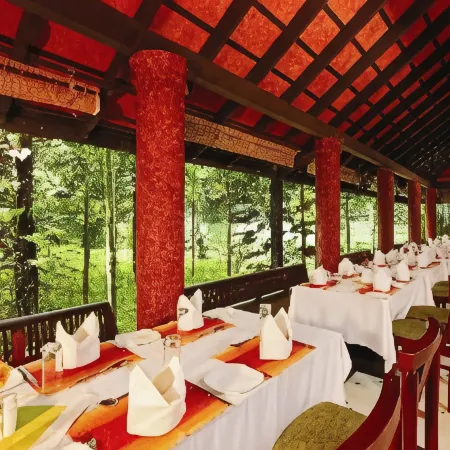 EMARALD RESORT