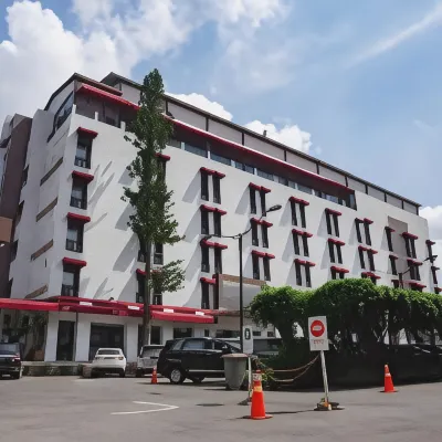 Meotel Purwokerto Hotels near POOLVILLA PURWOKERTO
