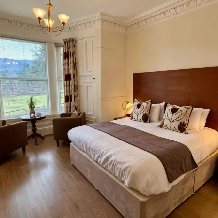 The Claymore Guest House and Apartments