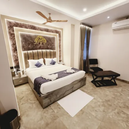 THE GREENSTAR INN PREMIUM