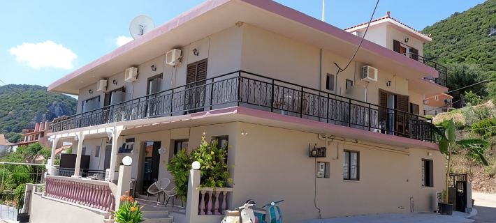 Michaela Hotels in Elios Proni