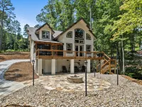 NEW Charming family friendly 3-bedroom cabin on serene Lake Keowee with Dock