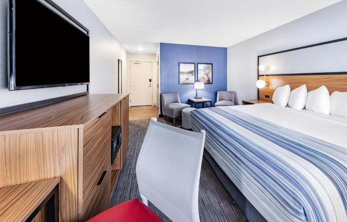 AmericInn by Wyndham International Falls