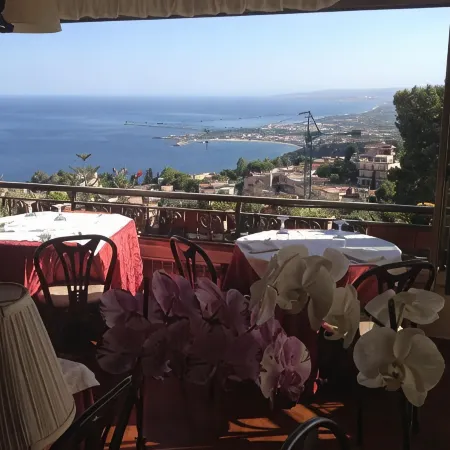 Villa Greta Hotel Rooms & Suites
