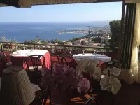 Villa Greta Hotel Rooms & Suites