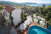 Magic Hotel - Pools