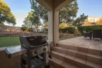 5bd, 3.5bath home - family & pet friendly,11 min to downtown area, fireplaces - Homestays