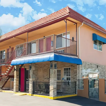 Travelodge by Wyndham El Cajon