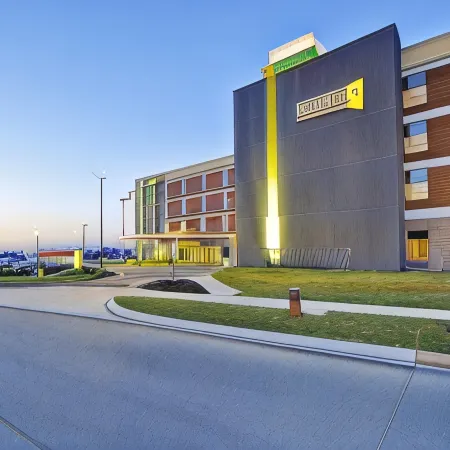Home2 Suites by Hilton - Kansas City Airport