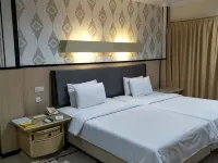 Hotel Duta 파사르 신데 주변 호텔