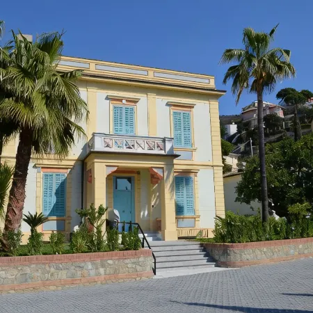 Alaxia Exclusive Apartments