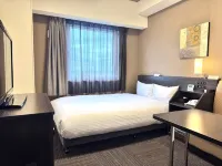 HOTEL ROUTE-INN ISEHARA OOYAMA INTER -ROUTE246- - Parkplatz