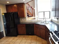 Mins from Northside East Cobb Medical Center, WellStar hospital & Braves Stadium - Bungalows