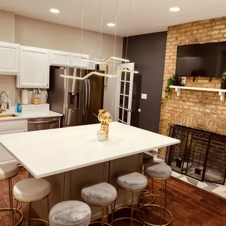 OTR!-5 Bedrooms-4 Baths-3 Parking Spots-2 Kitchens-Best House for Reunion/Groups