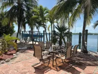 Boot Key Harbor Retreat Penthouse - Marathon, FL - Homestays