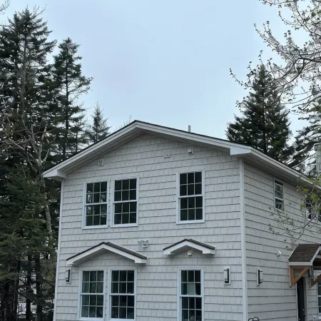 Lux Cabin 2/2, HotTub, Wood Fireplace, Soaker Tub, Firepit, Walk to Lighthouse