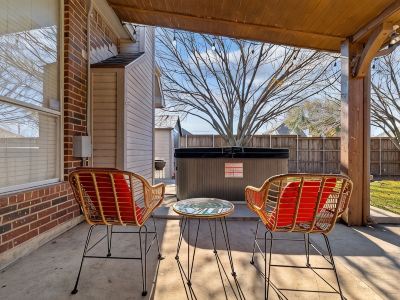 Relax at Frisco Escape Oasis Home with Spa