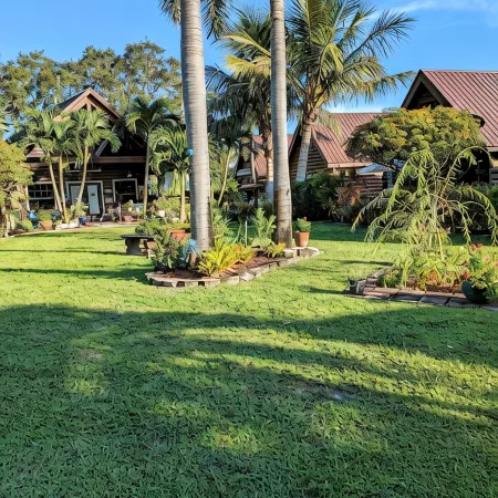 Vibrant Sunsets and Lush Landscaping on Lake Okeechobee