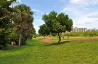 Just renovated! Best condo in Jupiter, Walk to the beach! - Boutique