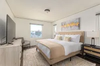 La Jolla Village Spanish Villa w/AC - บังกะโล