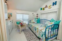 Ocean View, Sleeps 8, SUP, Beach Toys - Wi-Fi