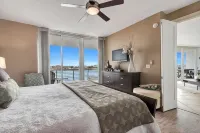 NEW LISTING/BEST GETAWAY/UPDATED 3-BEDROOM 3-BATH @ THE  BELLA LUNA/BOAT DOCKS