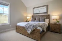 Upscale, spacious Granby home w/ stunning mountain views, hot tub from deck! - Mountain view