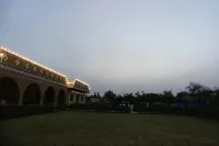 สุลต่านปูร์ รีสอร์ต - รีสอร์ท