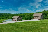 Skye Cottage at Hillside Hideaways-1Br/1BA w/Loft- in Amish Country - 4-Star
