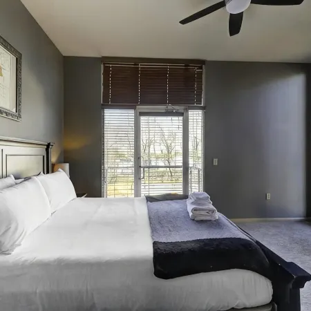 2 bedroom / 2.5 bath Memphis Condo - Prime Downtown Location! Newly Renovated